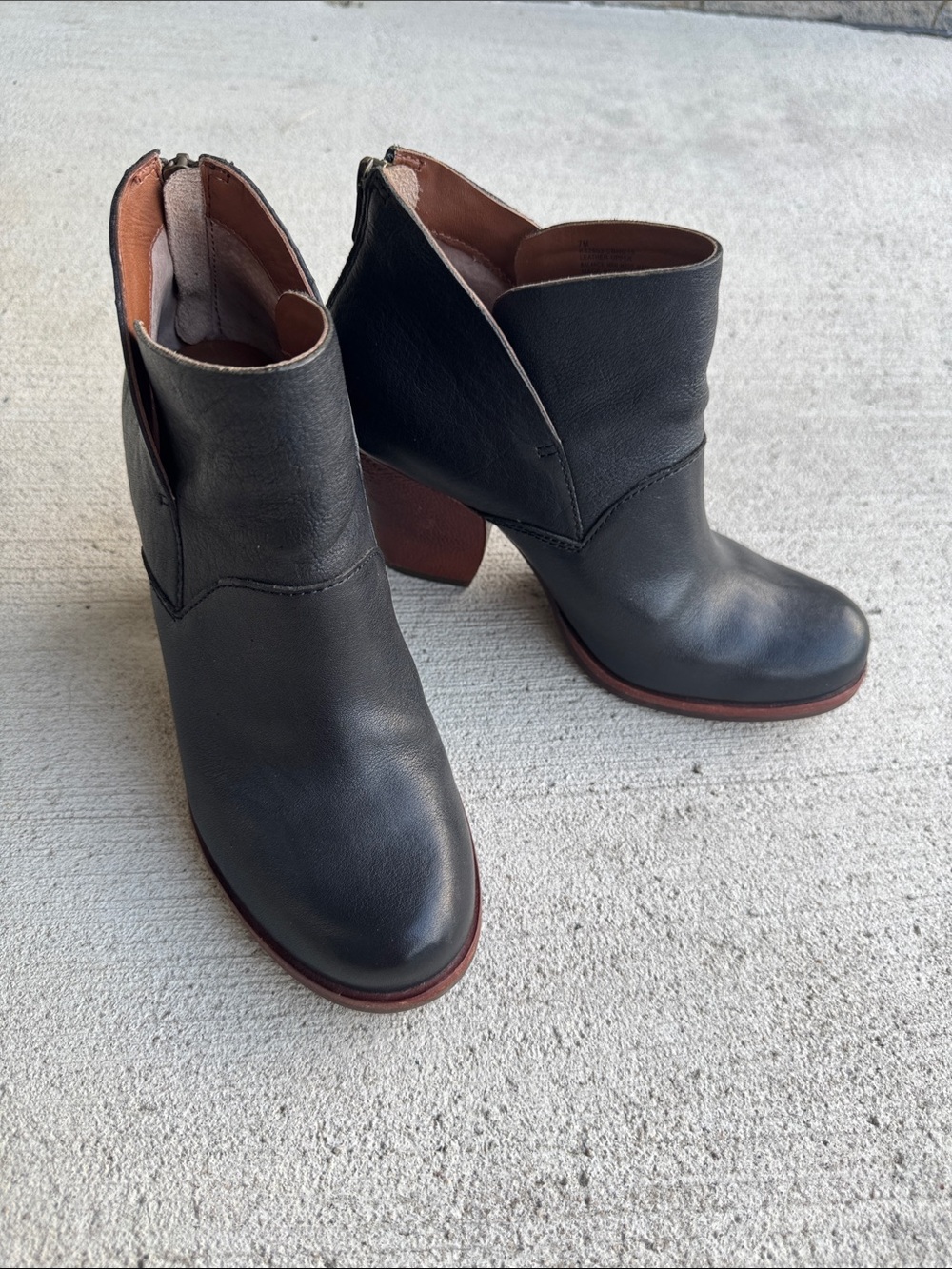 Kork-Ease Castaneda Ankle Boots